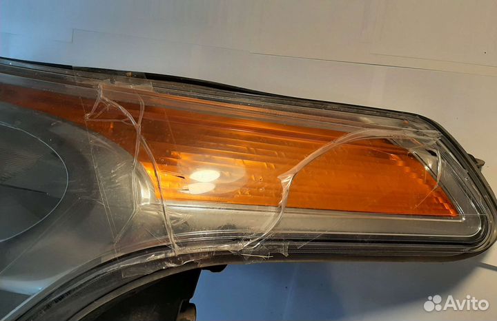 Фары на Citroen C3 Picasso