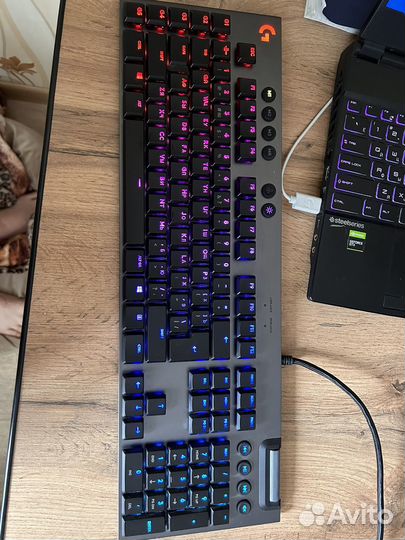 Игровая клавиатура Logitech G G815