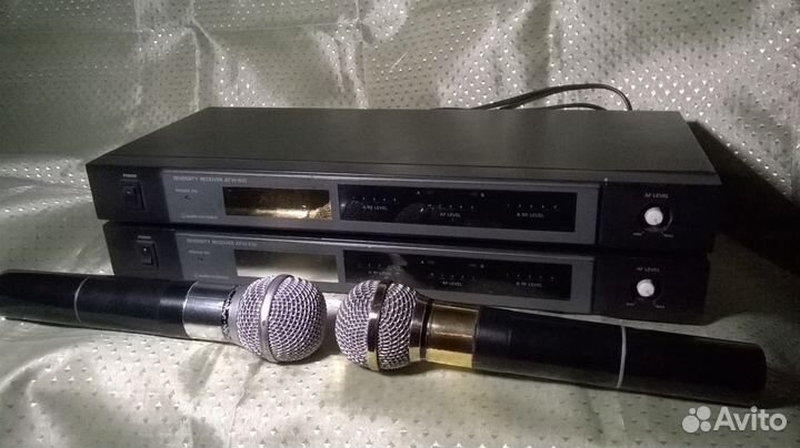 2 Радио-микрофона Audio Technica - ATW-T32