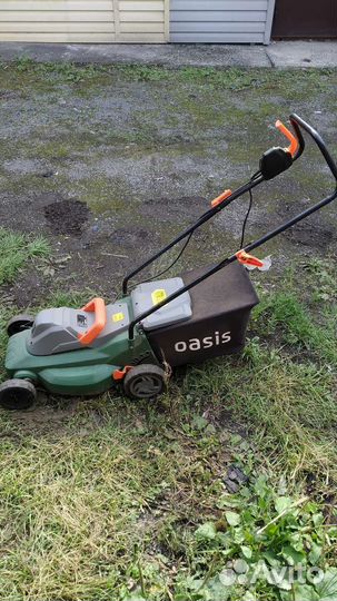 Газонокосилка электрическая