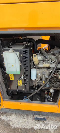 JCB G90QS (64 кВт, 4940 м/ч) Дизельный генератор