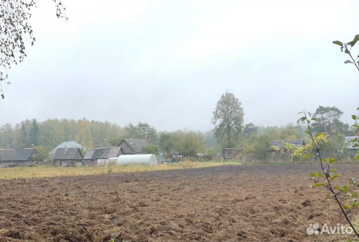 Вспашка земли и целины трактором с плугом, фрезой