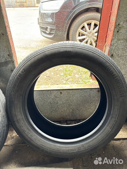 Continental ContiPremiumContact 2 215/55 R17 94V