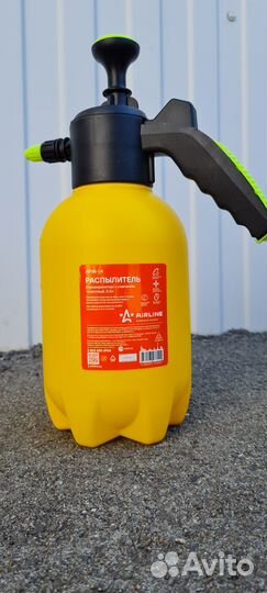 Распылитель с клапаном помповый 2.0L