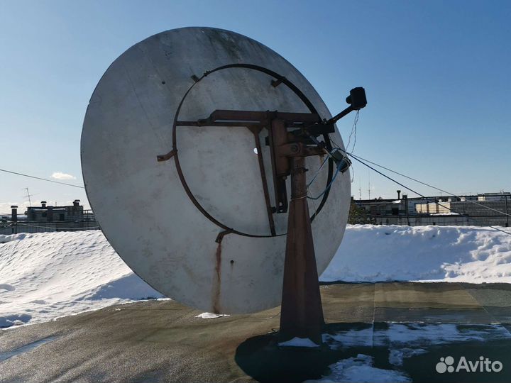 Спутниковая тарелка