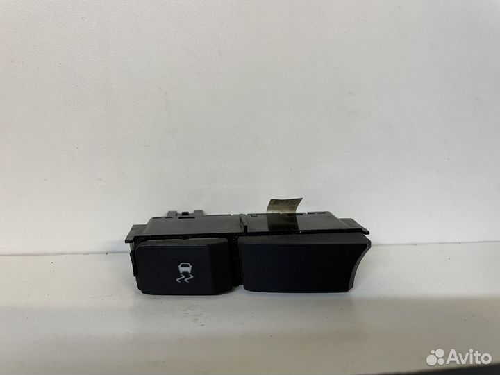 Кнопка антипробуксовочной системы ESP Astra j