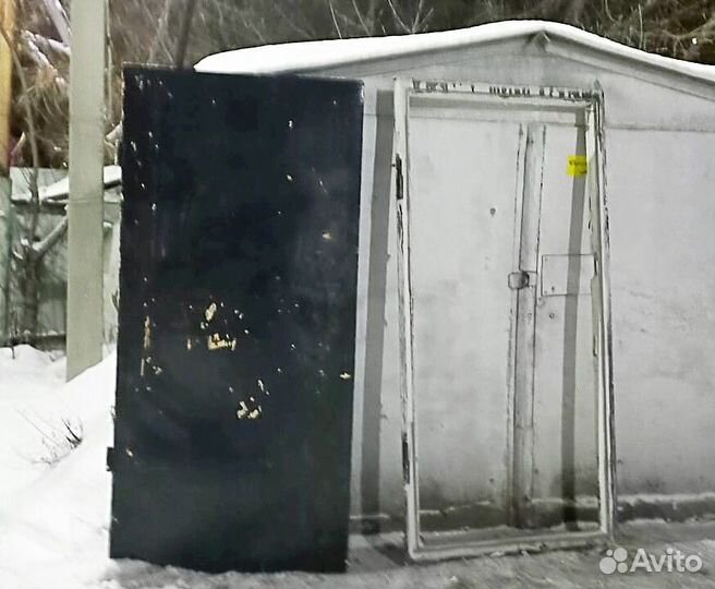 Железная дверь 194х90,5см