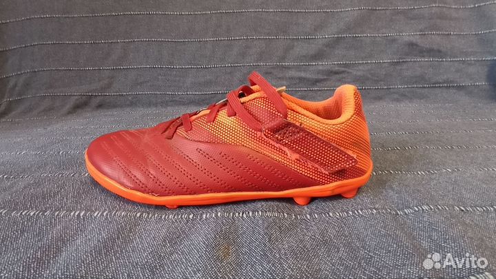 Бутсы Kipsta для мальчика 34р-р с шипами