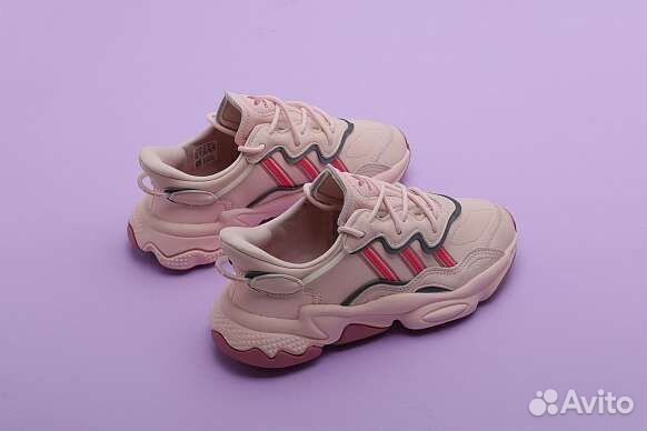 Кроссовки adidas ozweego женские