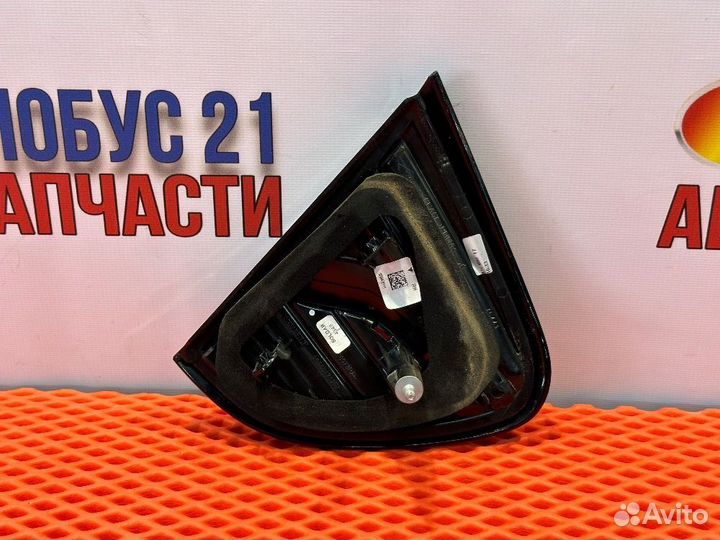 Фонарь внутренний правый Рено Каптюр Kaptur