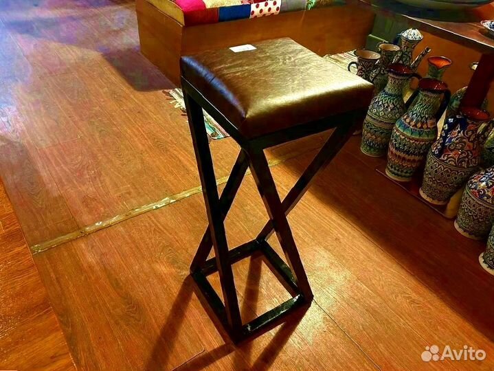 Барный стул