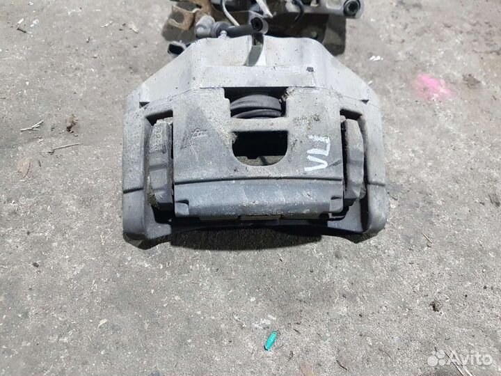 Суппорт передний audi a6 c6