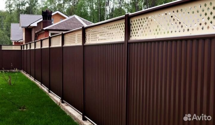 Забор из профнастила с металлическими столбами быс