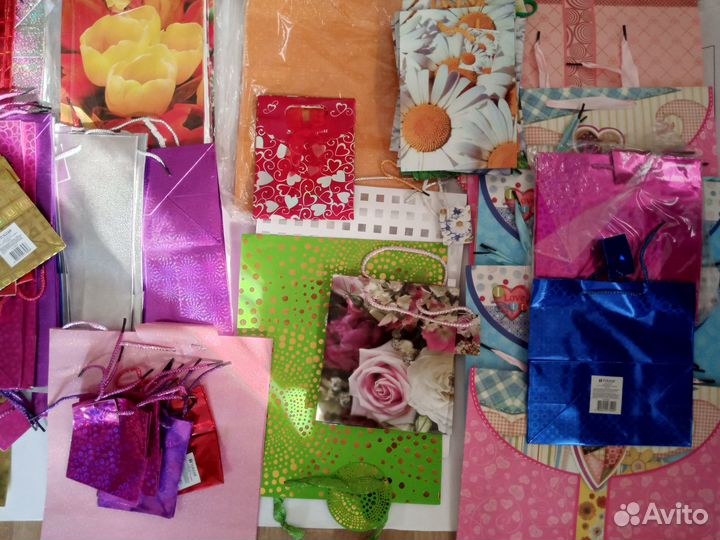 Подарочные пакеты бумажные