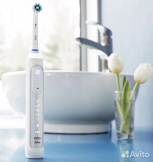 Электрическая зубная щётка Oral-B Genius 9000