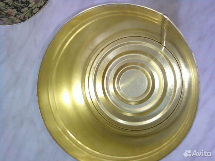 Банки металлические с рисунком (новые)