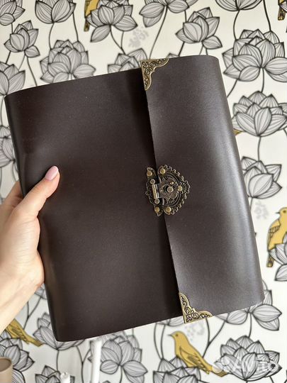 Альбом с кожаной обложкой для скрапбукинга фото