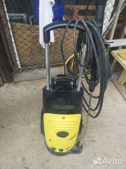 Автомойка высокого давления karcher