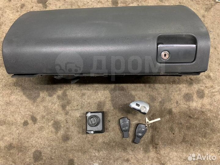 Замок зажигания комплект Б\У A1645450808