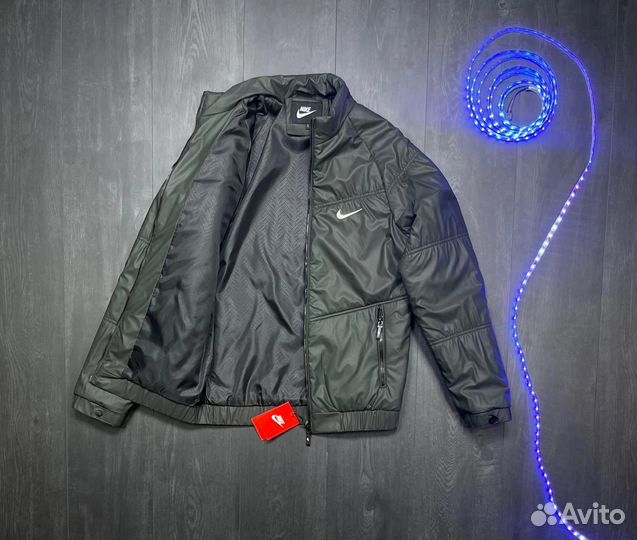 Куртка Nike (осень)