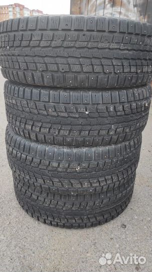 Dunlop SP Winter Ice 01 245/70 R16 107T