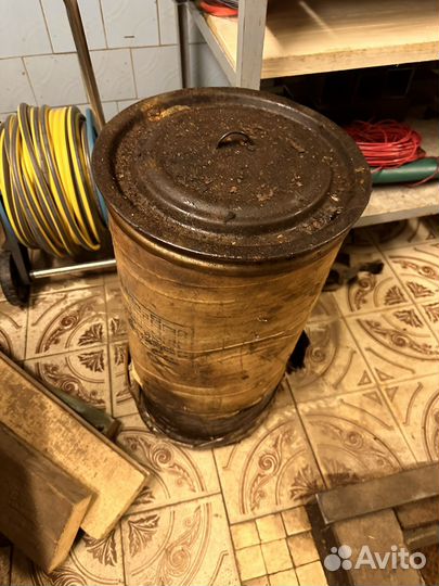 Солидол в бочке СССР