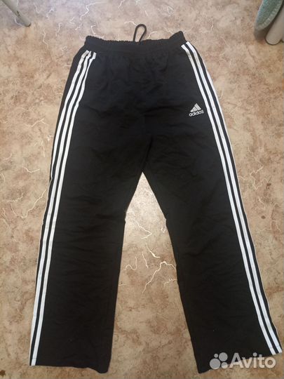 Спортивные штаны adidas