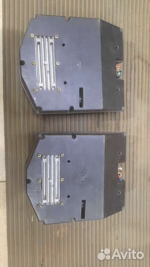 Динамики задние Тойота 4раннер сурф