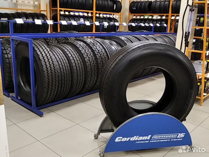 Шина 8.00-17.5 (8.00R17.5) Double Coin передняя