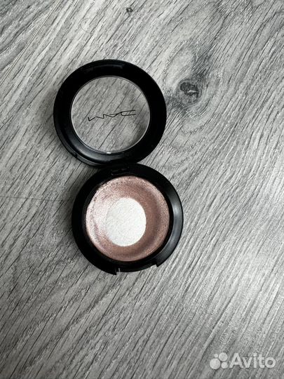 Хайлайтер mac cream colour base