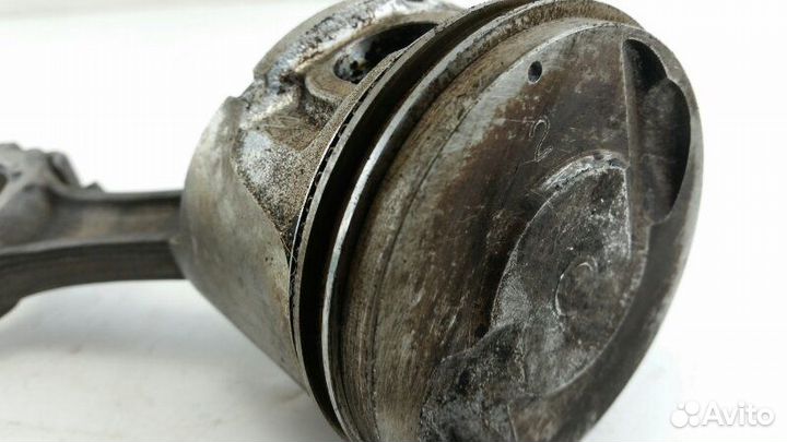 Шатун Nissan Cedric Y32 VG20 1994