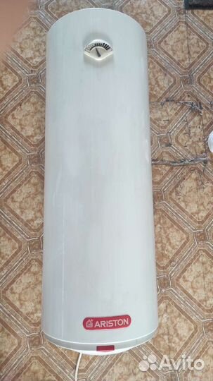 Водонагреватель Ariston 80л