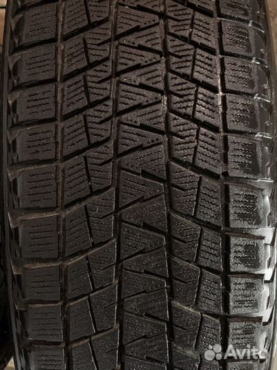Bridgestone Blizzak DM-V1 225/55 R18 98