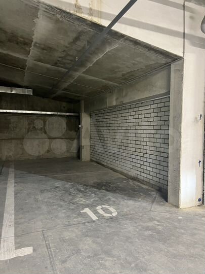 Машиноместо, 13 м²