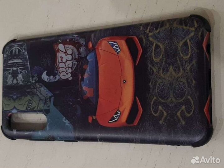 Чехол на телефон