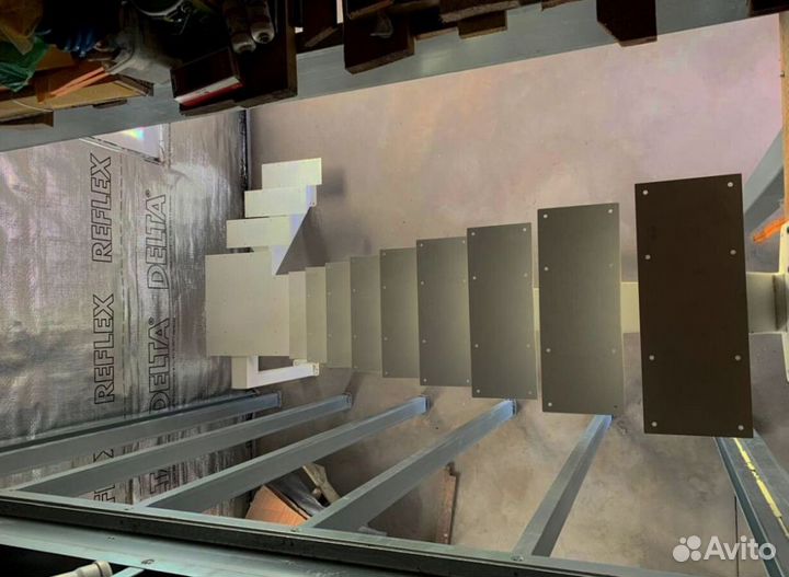 Лестница в коттедж