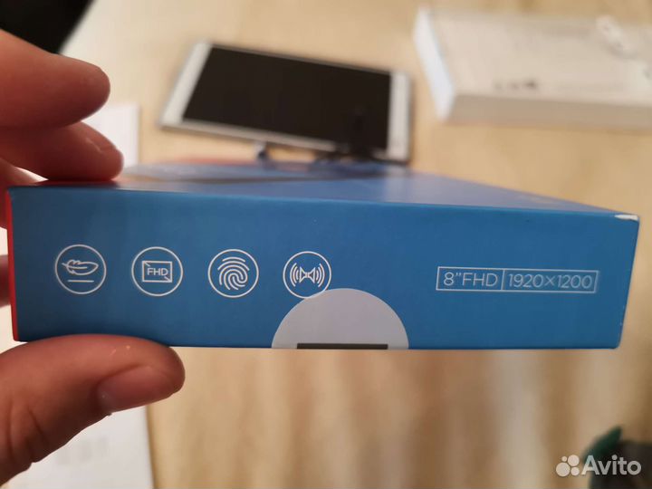 Планшет Lenovo tab4 8 plus (LTE) 4+64 TB-8704X