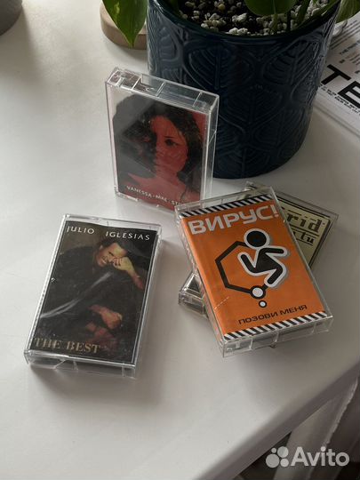 Аудиокассеты разных исполнителей