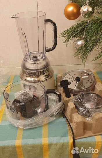 Кухонный комбайн Russel Hobbs 25182-56