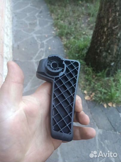 5c1823533 ручка открывания капота jetta 6