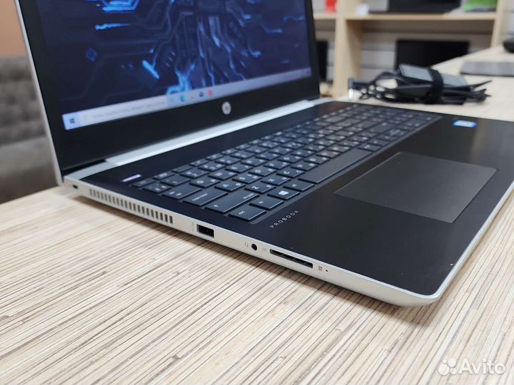 Ноутбук hp Probook 450 G5 i3-8310U 8Gb UHD
