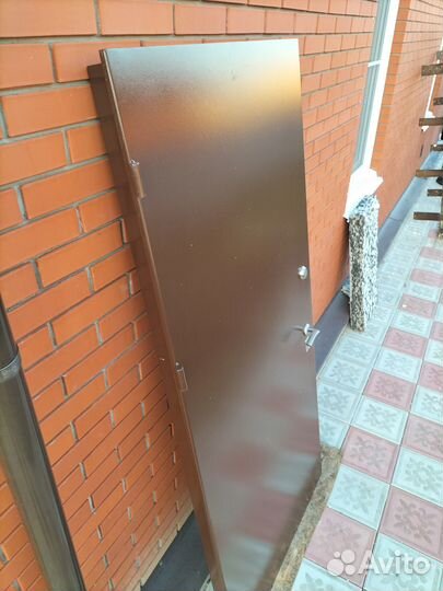 Дверь входная металлическая уличная