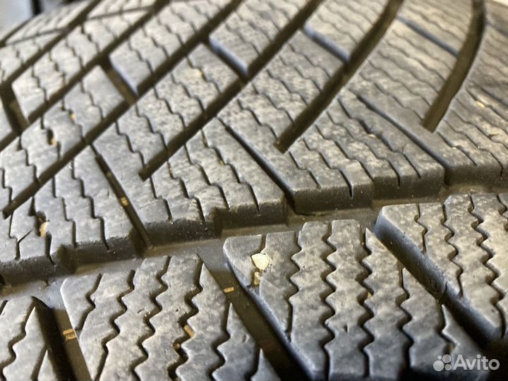 Continental Conti.eContact 255/55 R18