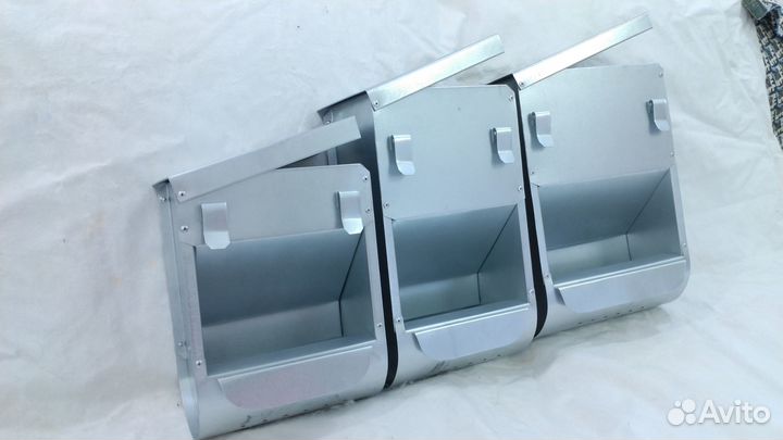 Бункерные кормушки для кроликов и кур