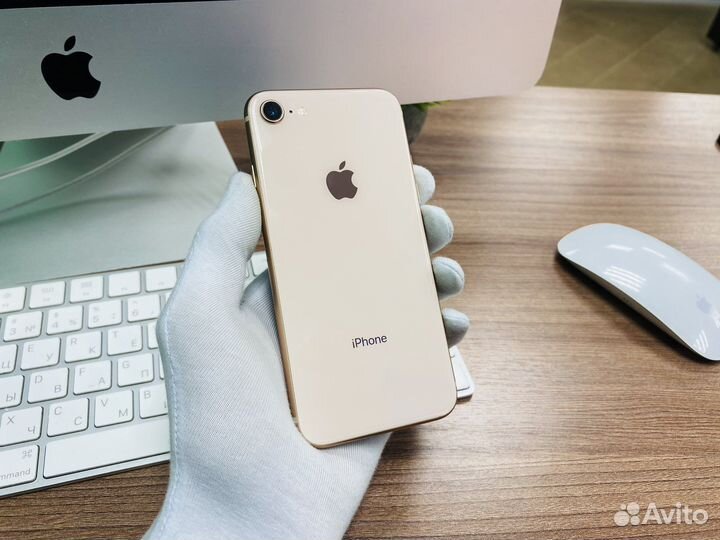 iPhone 8, 64 ГБ