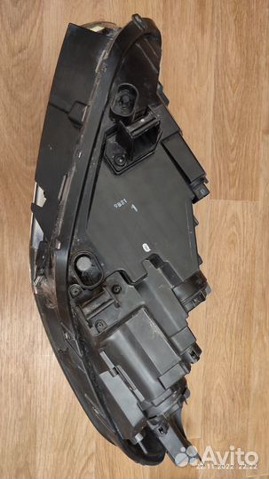 Фары (правая и левая) на Hyundai Sonata 7