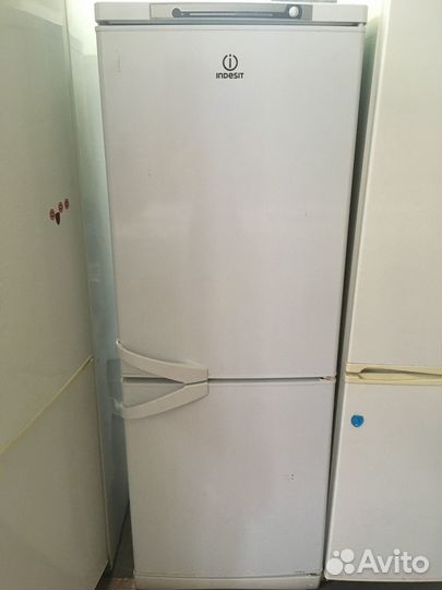 Холодильник бу Indesit