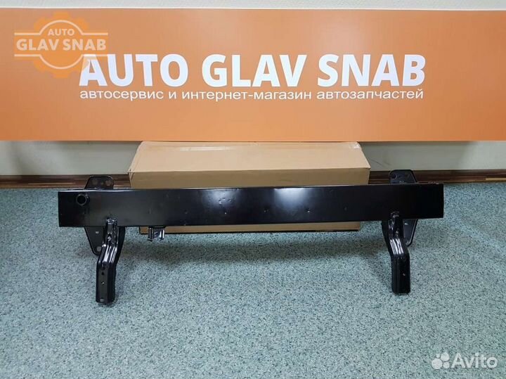 Усилитель переднего бампера Хендай Солярис