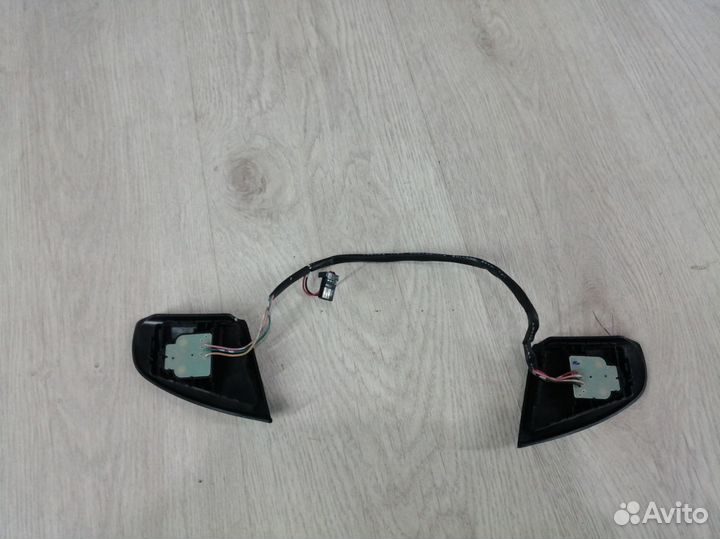 Кнопки в руль Renault sandero stepway 2