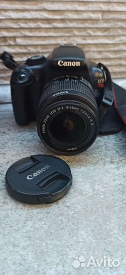 Зеркальный фотоаппарат canon